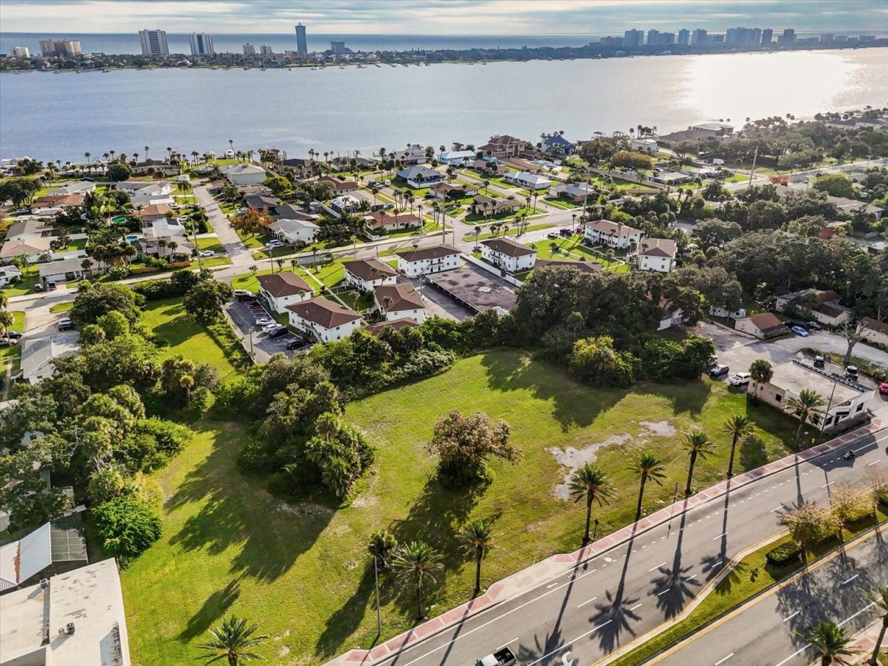 1771 S Ridgewood Avenue, South Daytona, FL 32119 Photo