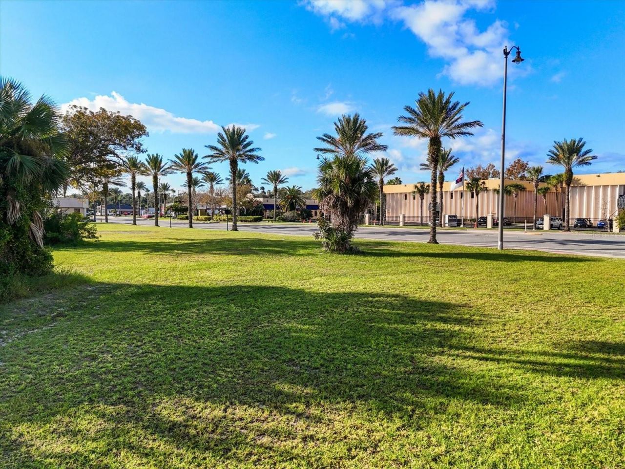 1771 S Ridgewood Avenue, South Daytona, FL 32119 Photo