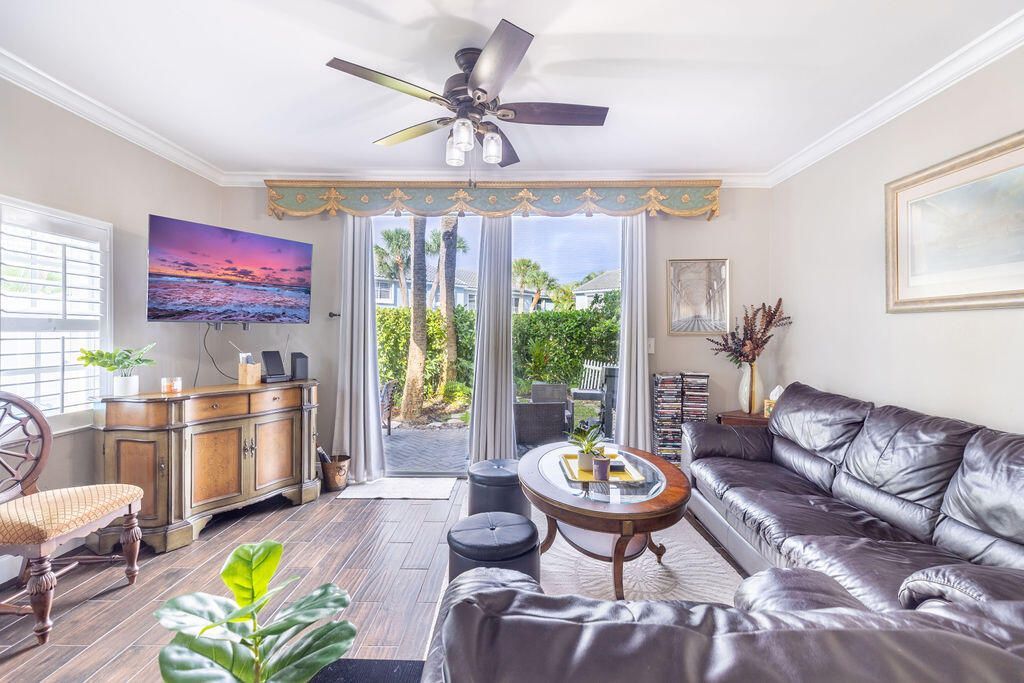 1038 Jeffery Street, Boca Raton, FL 33487 Photo