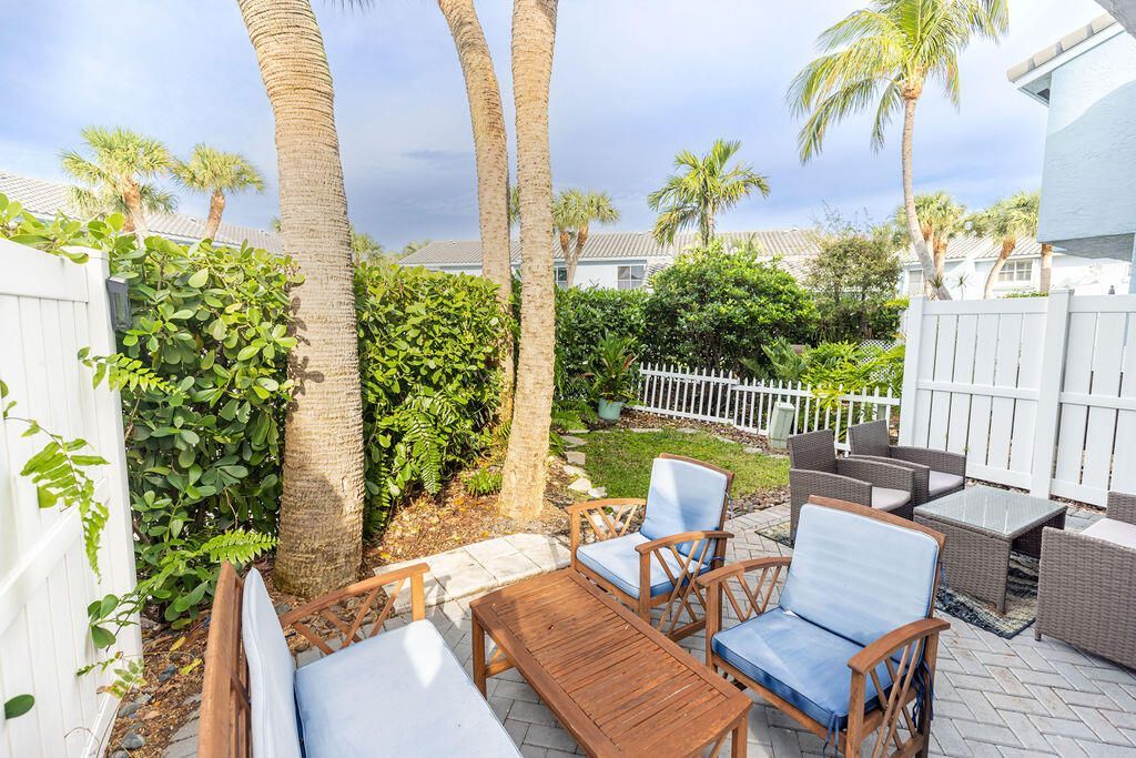 1038 Jeffery Street, Boca Raton, FL 33487 Photo