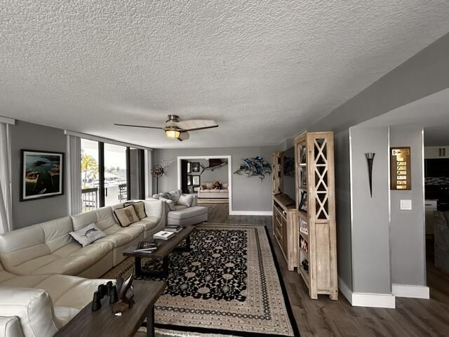108 Lakeshore Drive, Unit 338, North Palm Beach, FL 33408 Photo