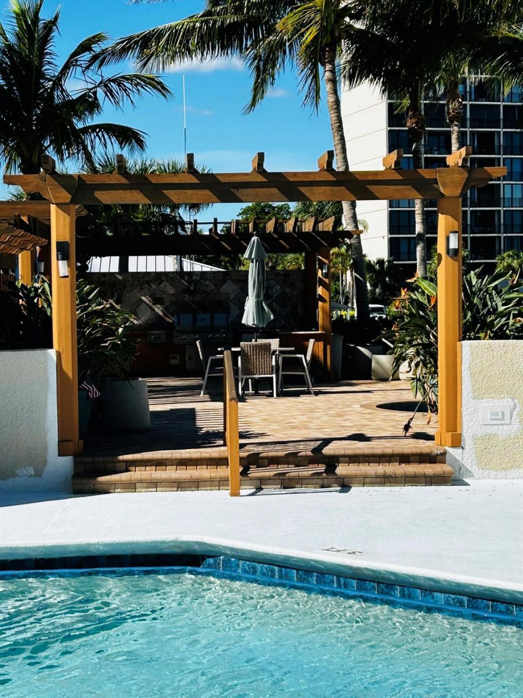 108 Lakeshore Drive, Unit 338, North Palm Beach, FL 33408 Photo