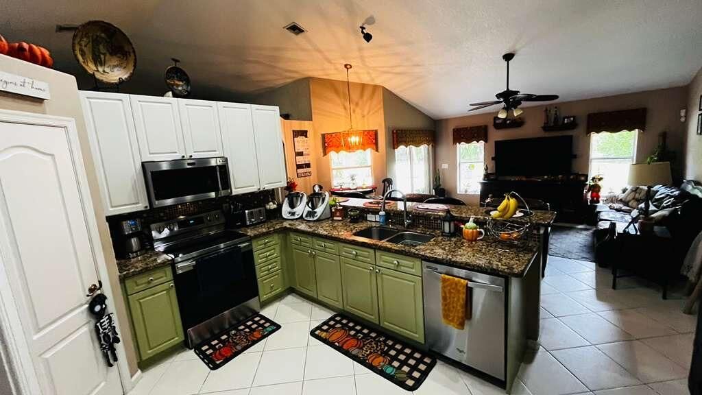 13566 Callington Drive, Wellington, FL 33414 Photo