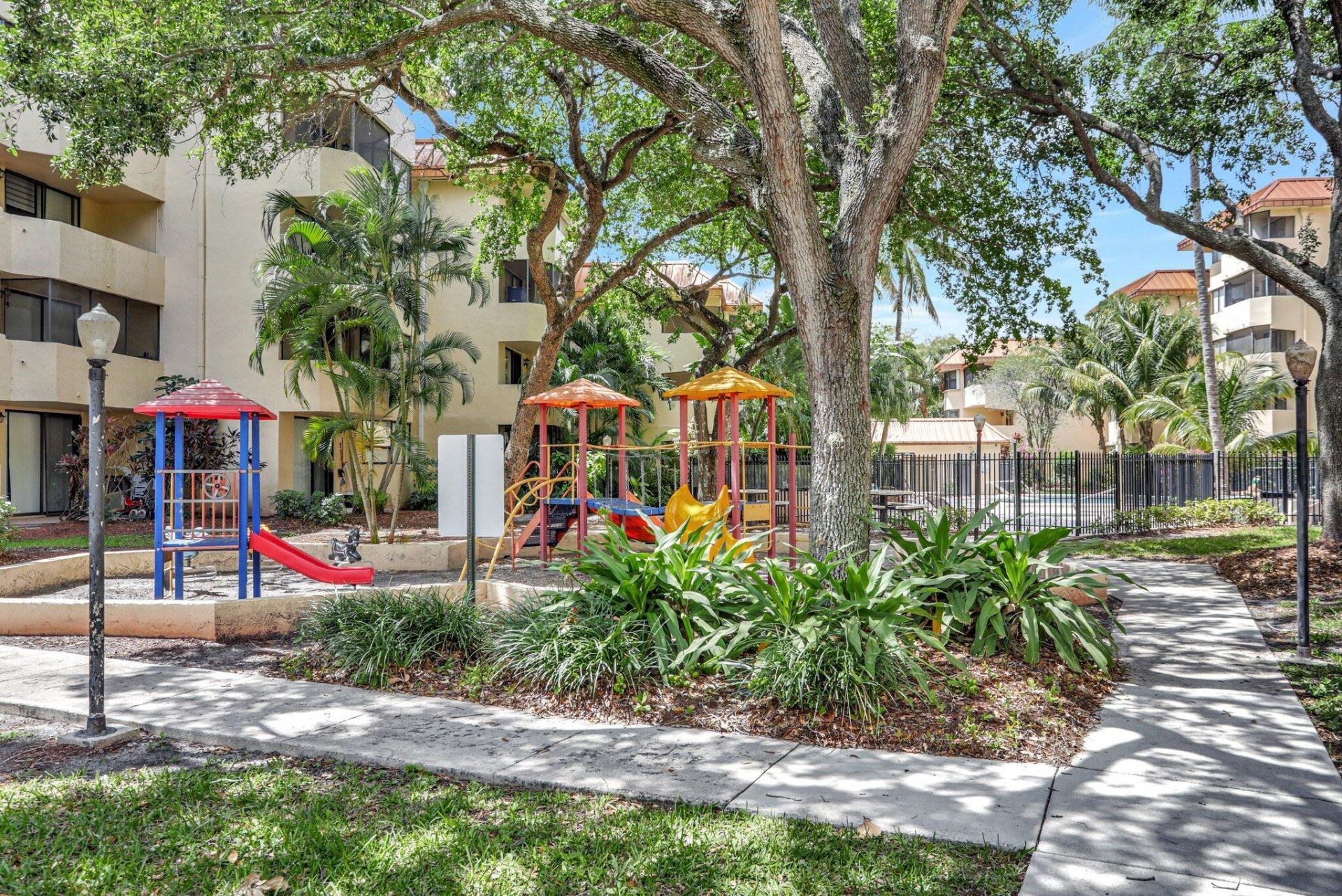 7451 NW 16th Street, Unit 303, Plantation, FL 33313 Photo