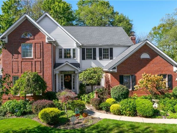 24 Morning Song Lane, Hudson, OH 44236