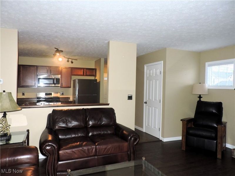 438 Rachel Lane, Avon Lake, OH 44012 Photo 4