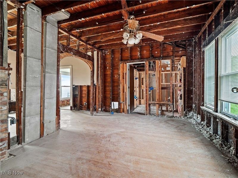 4144 Shore Drive, Lorain, OH 44053 Photo 8