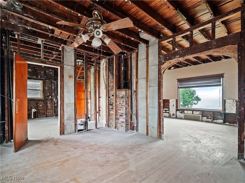 4144 Shore Drive, Lorain, OH 44053 Photo 9