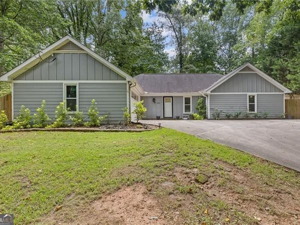 2730 Brook Valley Drive, Cumming, GA 30041