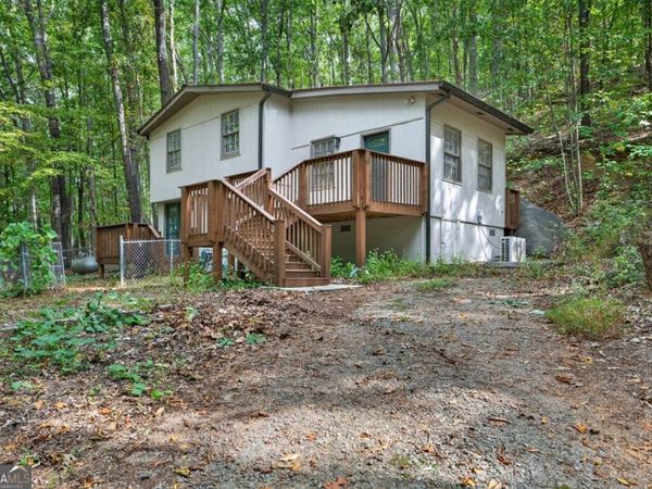 256 Robin Hood Lane NE, Fairmount, GA 30139