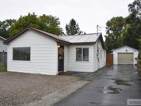 393 W Pine Street, SHELLEY, ID 83274