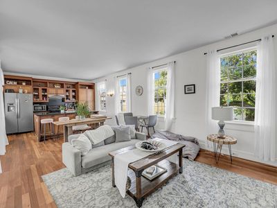 4 Bogard Street, Charleston, SC 29403