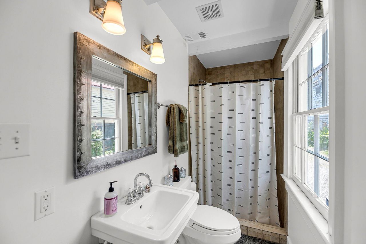 4 Bogard Street Photo 20