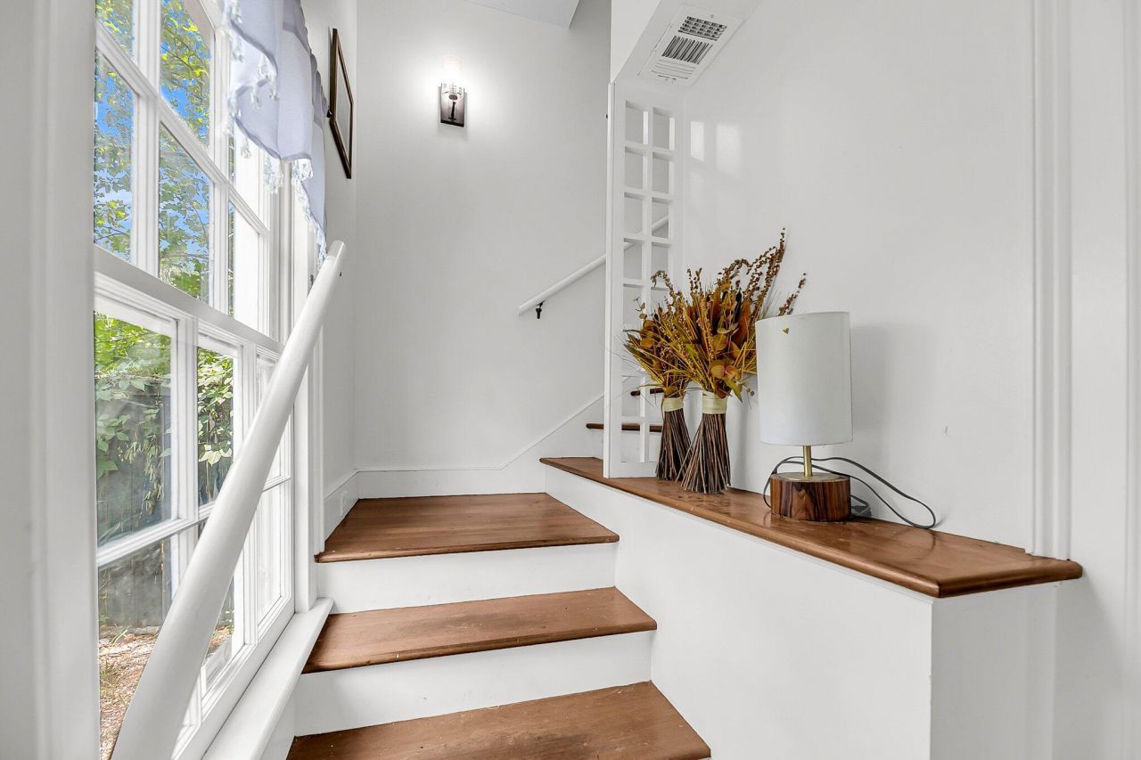 4 Bogard Street Photo 21