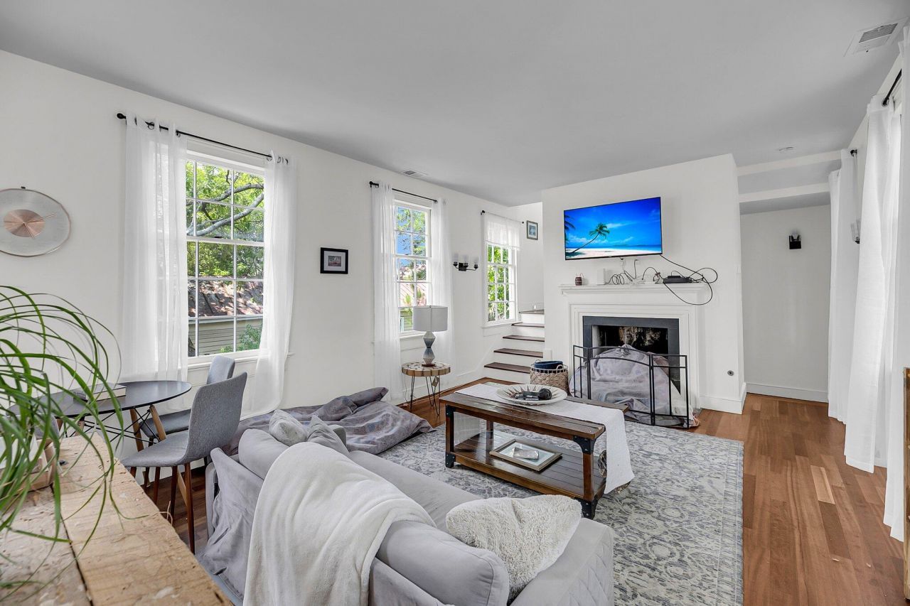 4 Bogard Street Photo 22