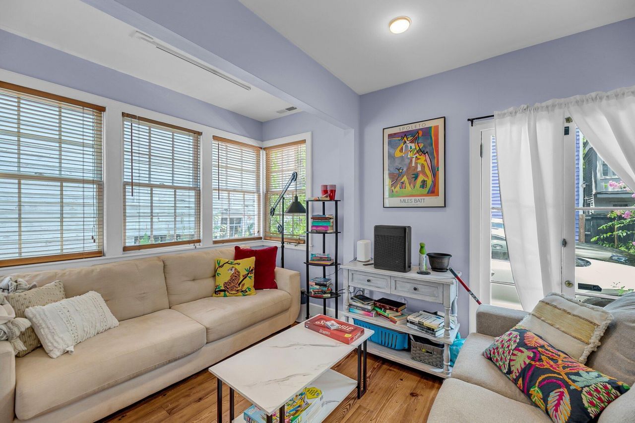 4 Bogard Street Photo 8