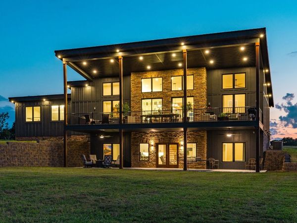 303 S Dry Fork Rd, Gallatin, TN 37066