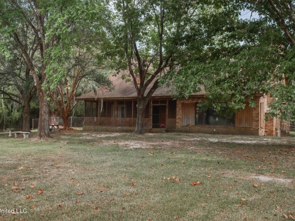 6341 Menge Avenue, Pass Christian, MS 39571