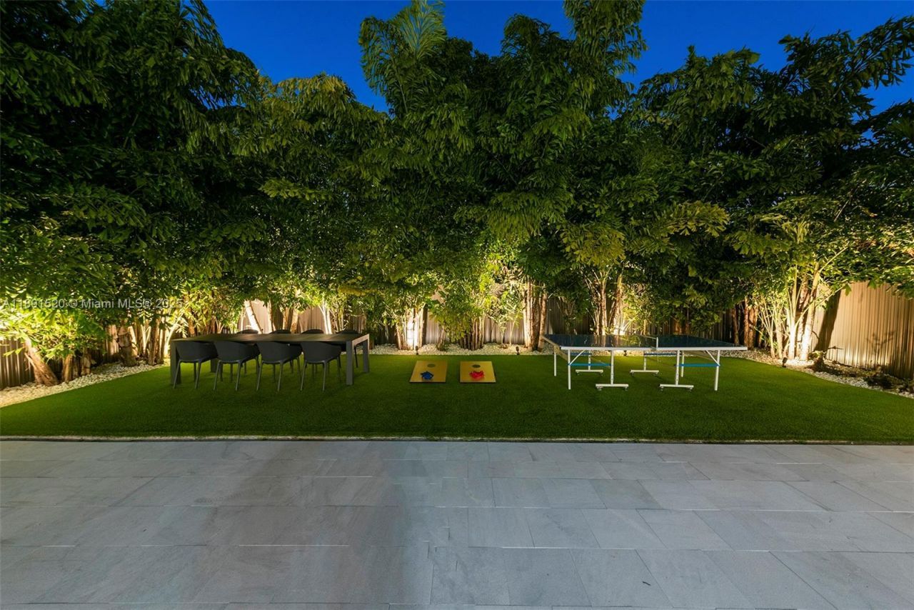 6529 SW 30th St, Miami, FL 33155 Photo