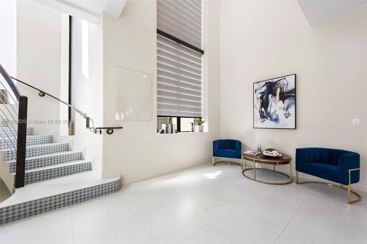 6529 SW 30th St, Miami, FL 33155 Photo