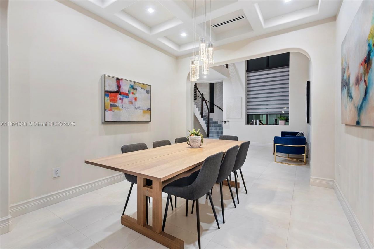 6529 SW 30th St, Miami, FL 33155 Photo