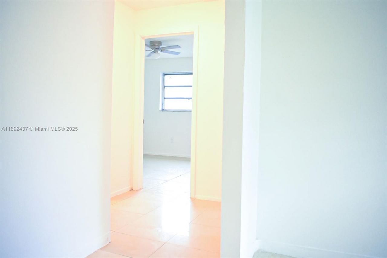 2265 NW 98th St, Unit 2265, Miami, FL 33147 Photo