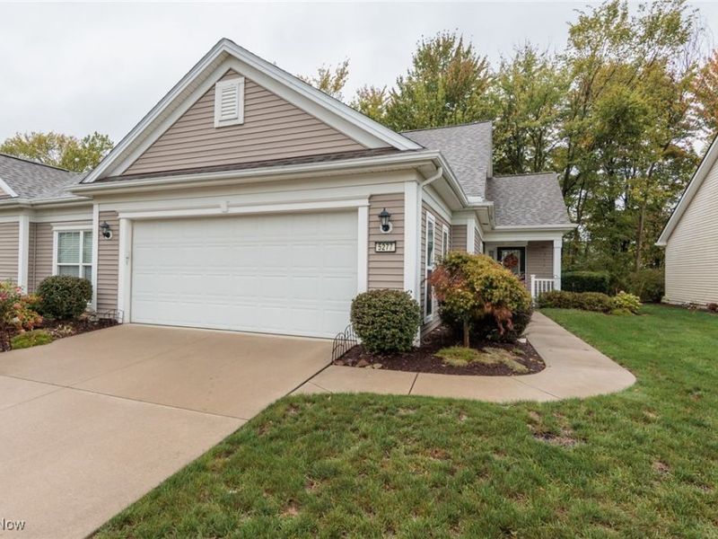 5277 Spruce Pointe Lane, Brunswick, OH 44212 Photo 1