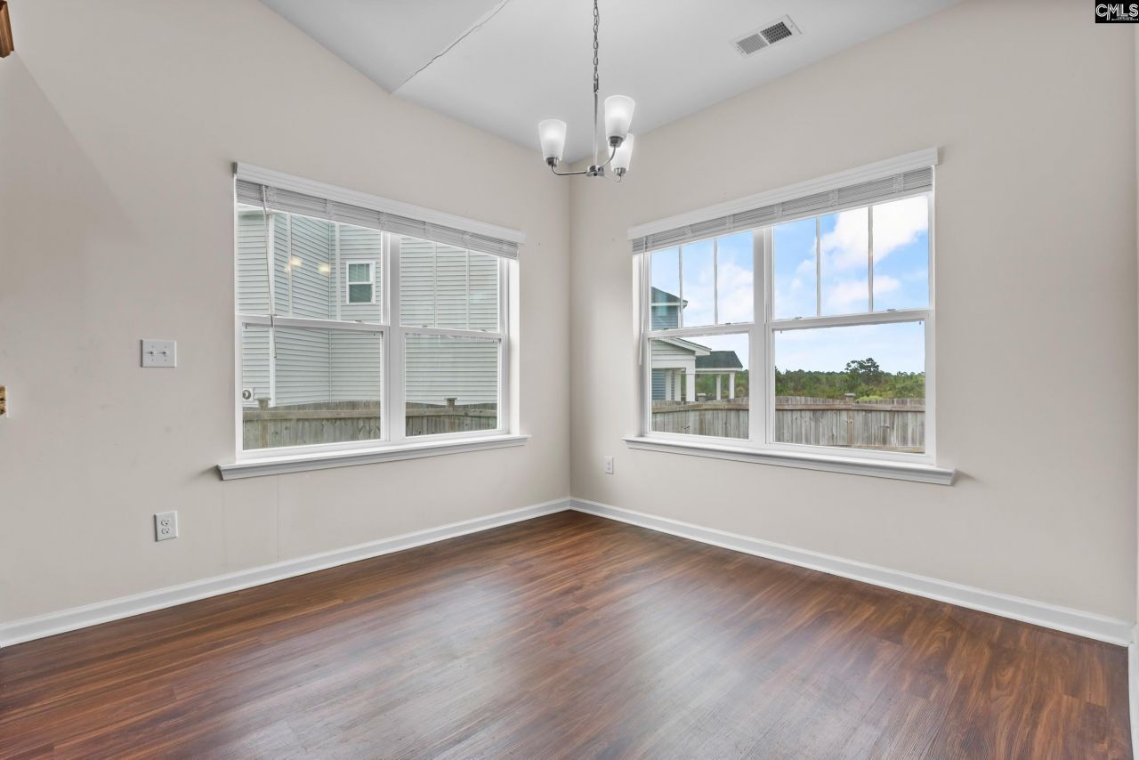 712 N Pinewalk Way Photo 12