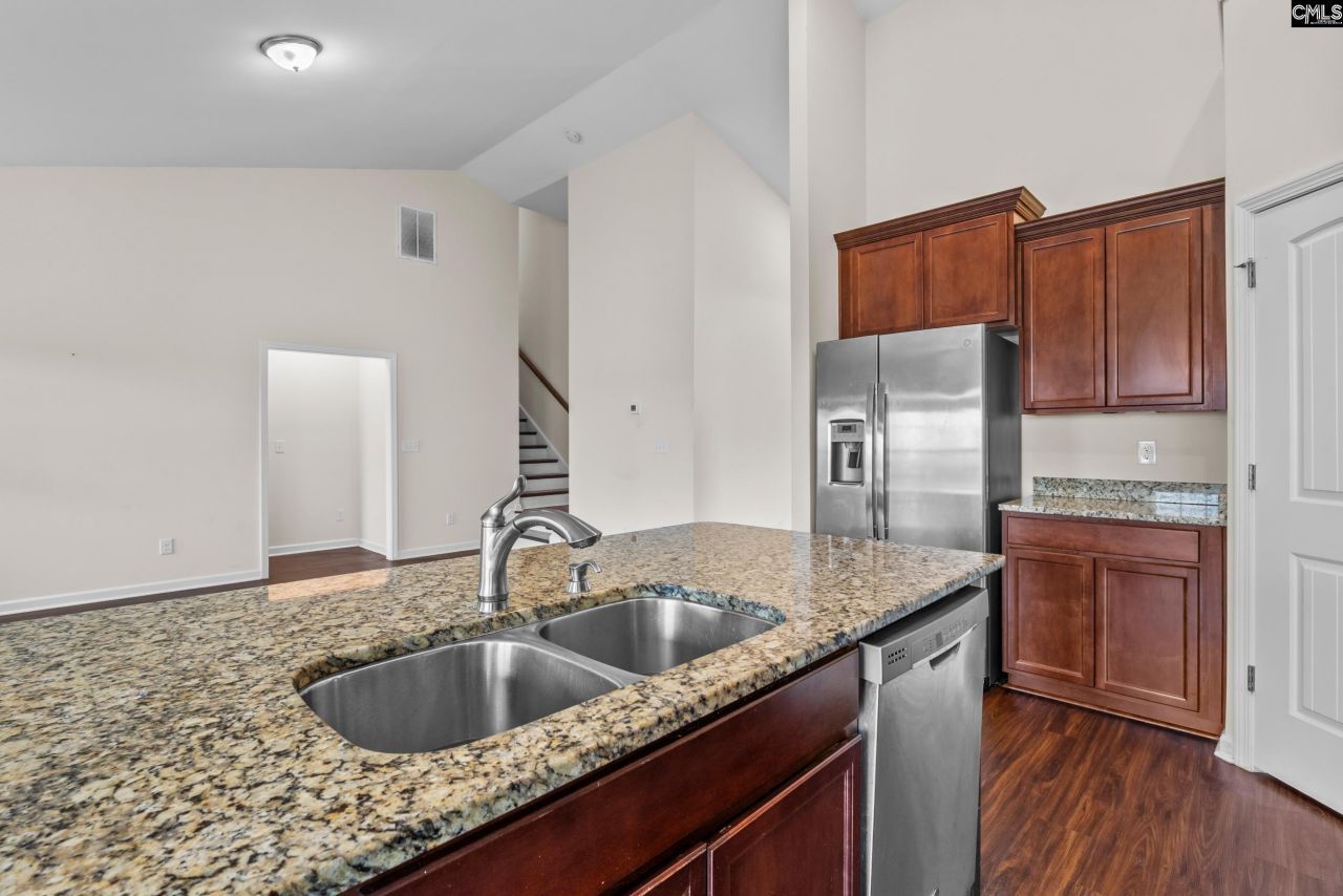 712 N Pinewalk Way Photo 9