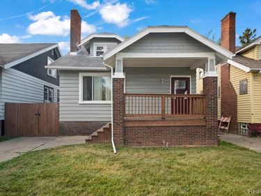 13581 Cloverlawn Street, Detroit, MI 48238