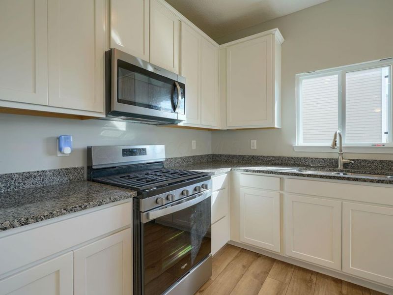 89 Hutchison Street, Ashville, OH 43103 Photo 18