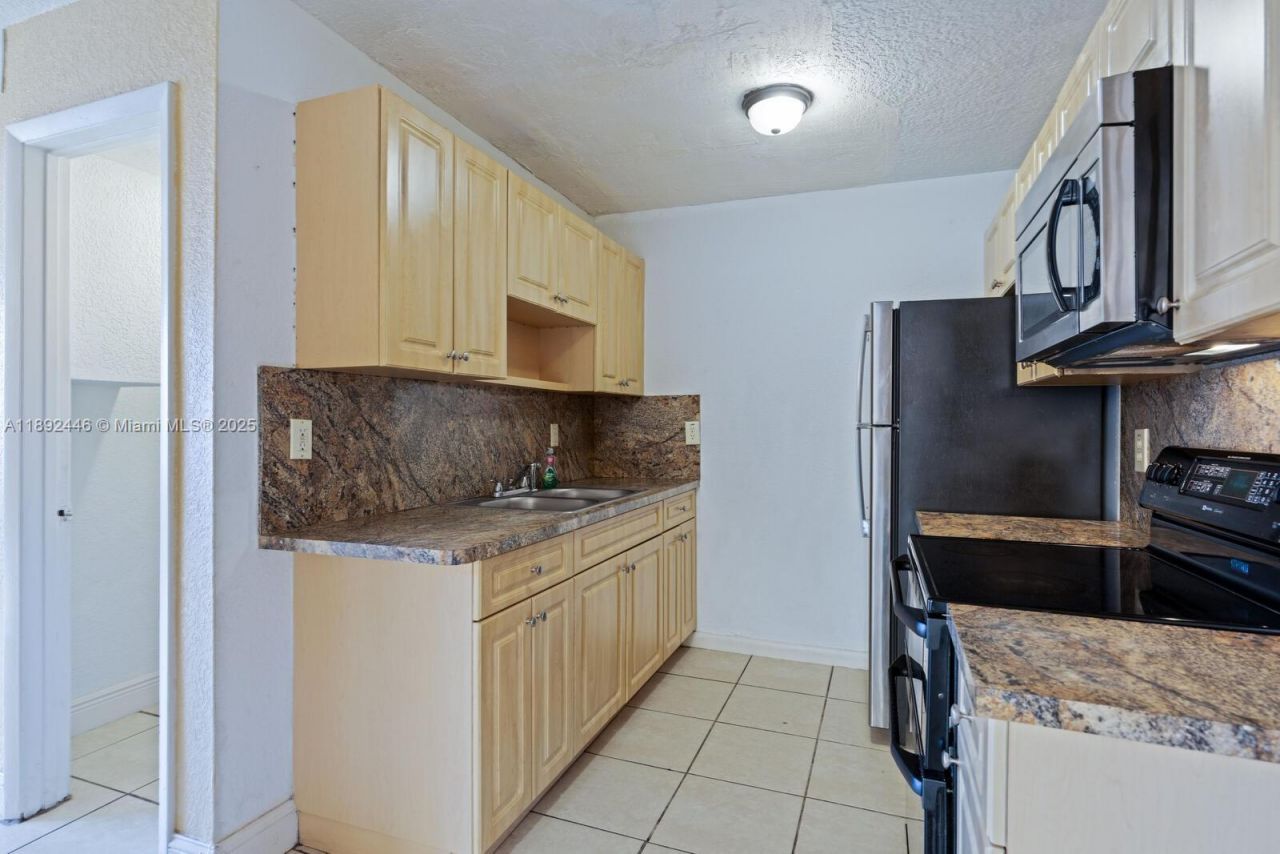 145 NE 12th Ave, Unit 145, Homestead, FL 33030 Photo