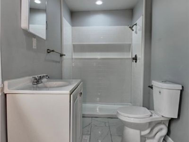 325 W Maryland Avenue, Sebring, OH 44672 Photo 14