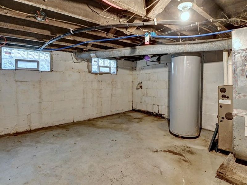 325 W Maryland Avenue, Sebring, OH 44672 Photo 23