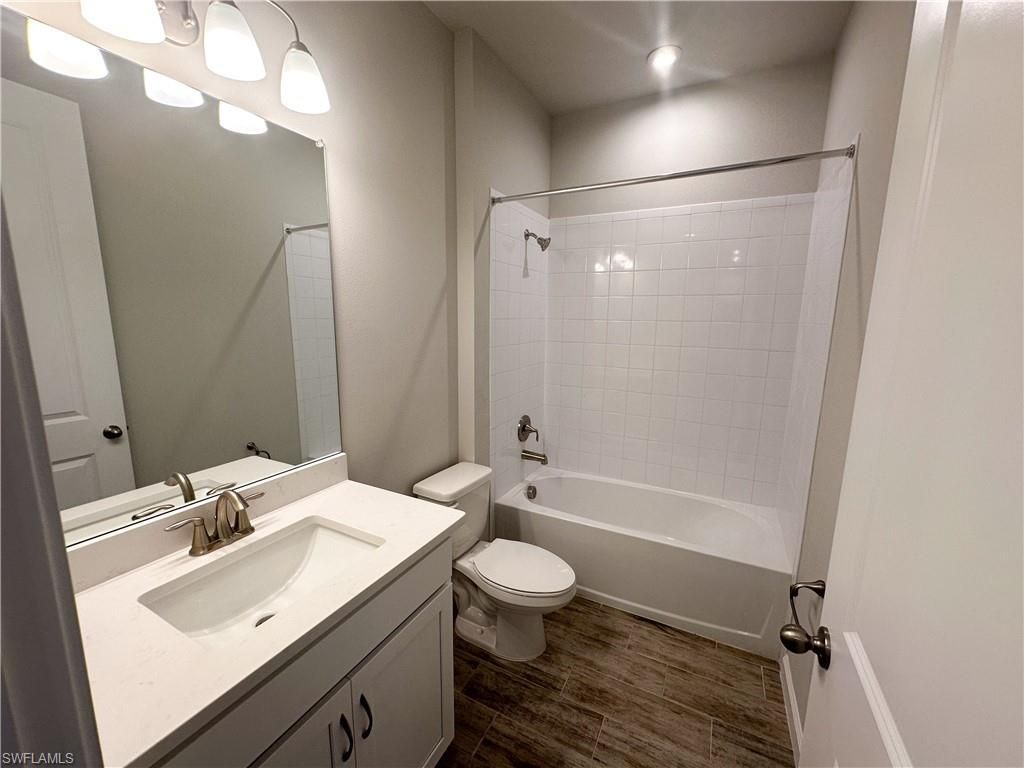 4551 Arboretum Circle, Unit 202, Naples, FL 34112 Photo