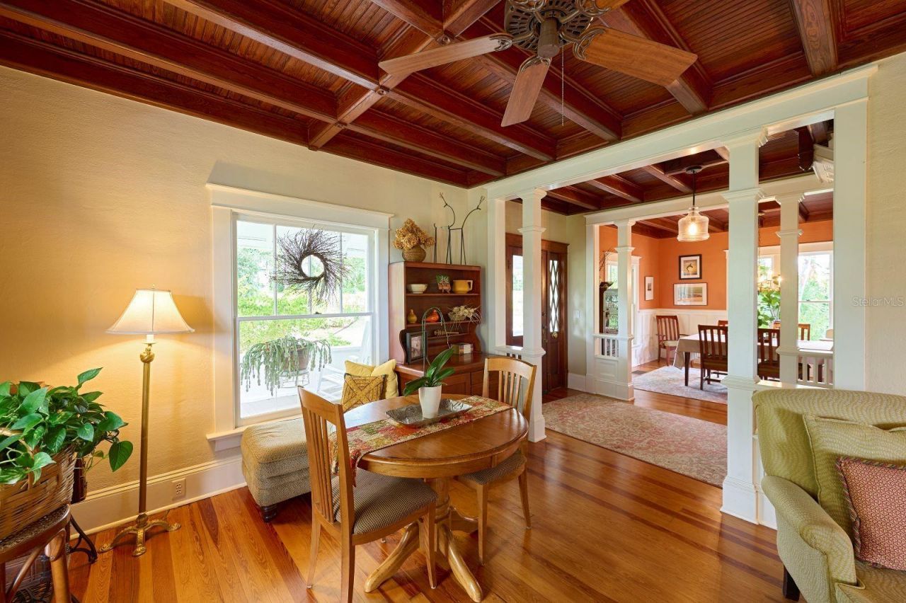 261 N Lakeview Drive, Lake Helen, FL 32744 Photo