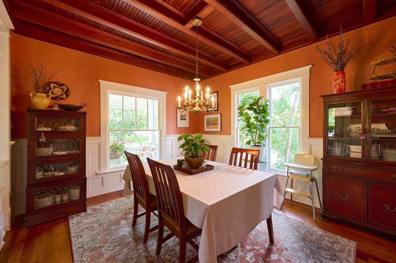 261 N Lakeview Drive, Lake Helen, FL 32744 Photo