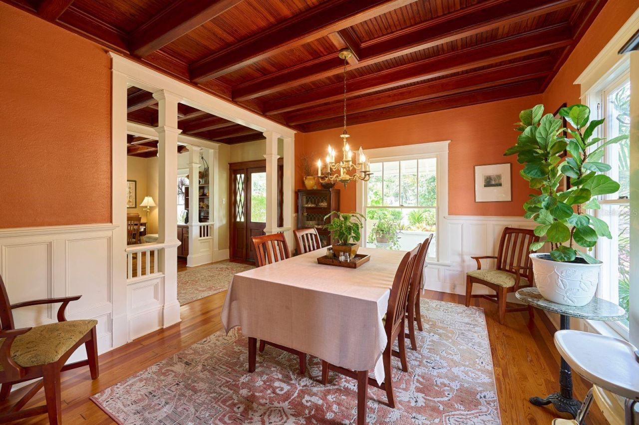 261 N Lakeview Drive, Lake Helen, FL 32744 Photo