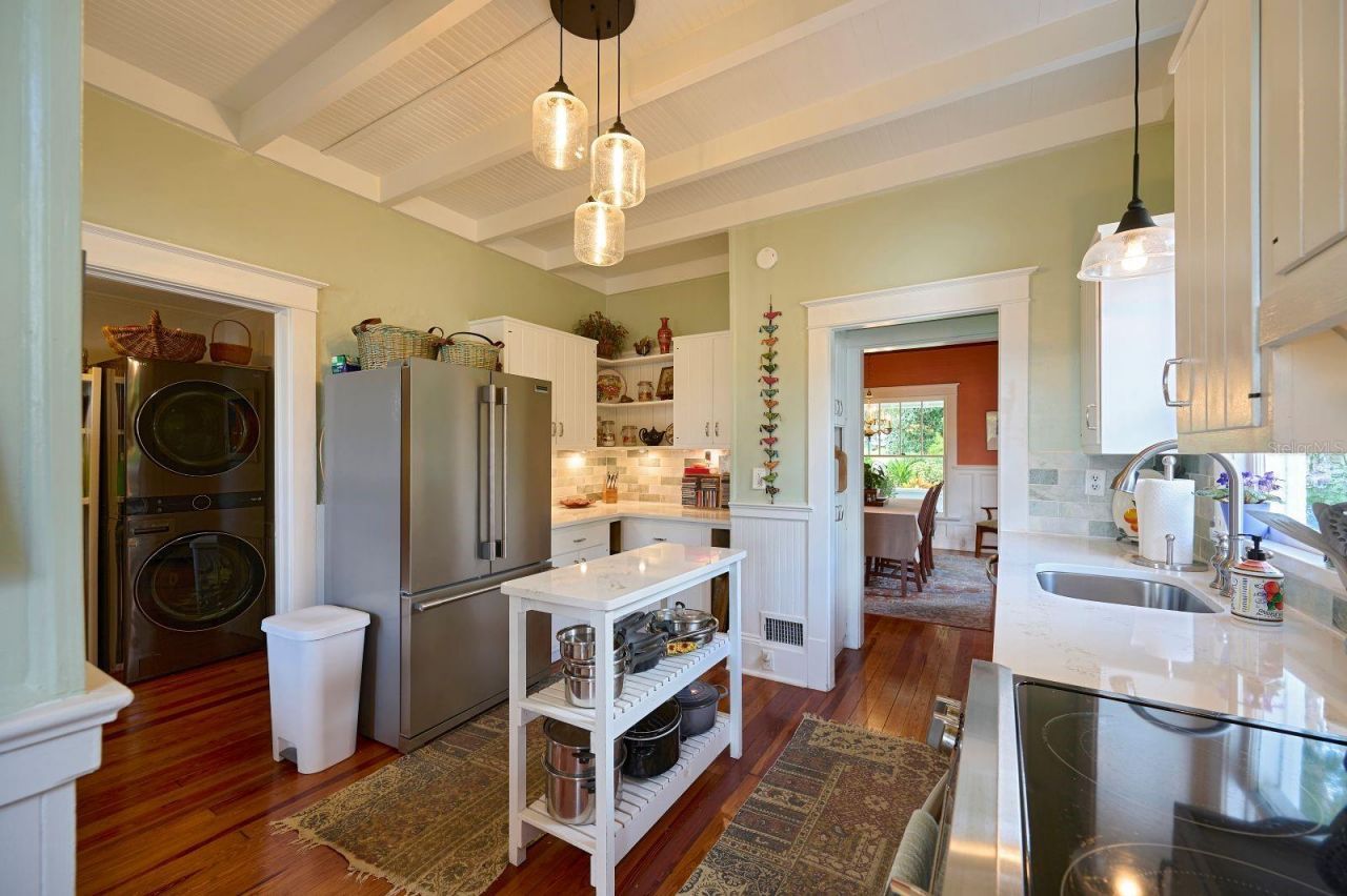 261 N Lakeview Drive, Lake Helen, FL 32744 Photo