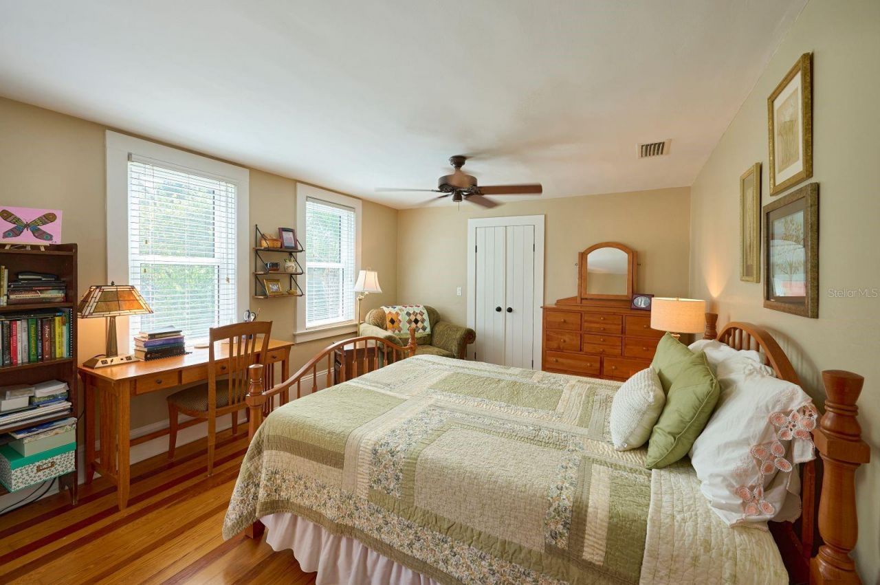 261 N Lakeview Drive, Lake Helen, FL 32744 Photo