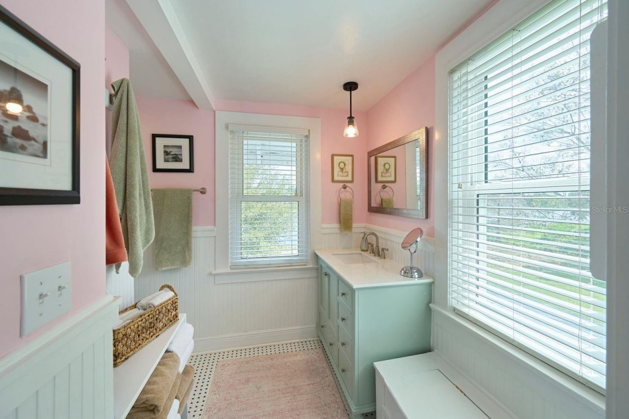 261 N Lakeview Drive, Lake Helen, FL 32744 Photo