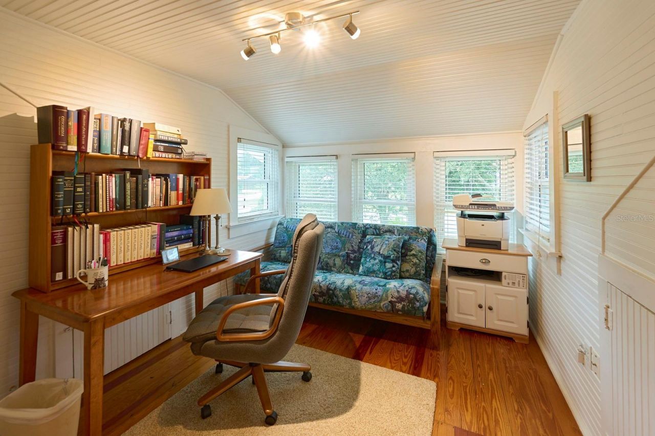 261 N Lakeview Drive, Lake Helen, FL 32744 Photo