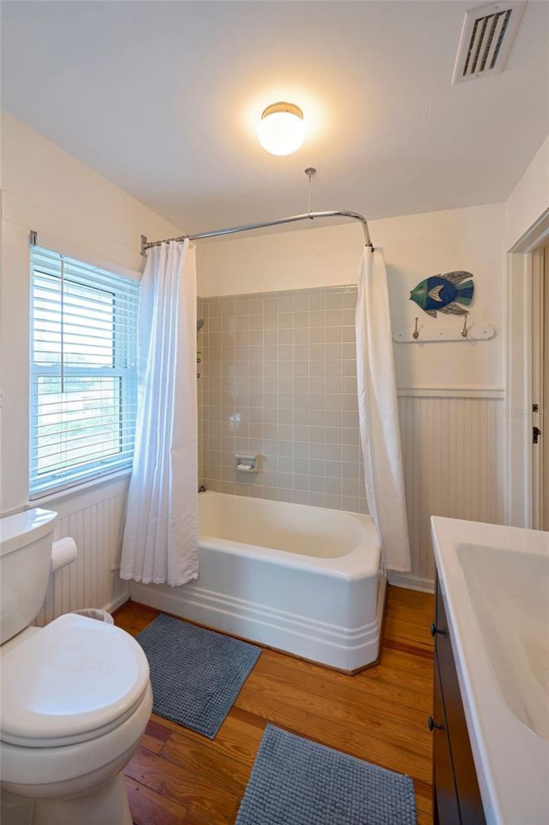 261 N Lakeview Drive, Lake Helen, FL 32744 Photo