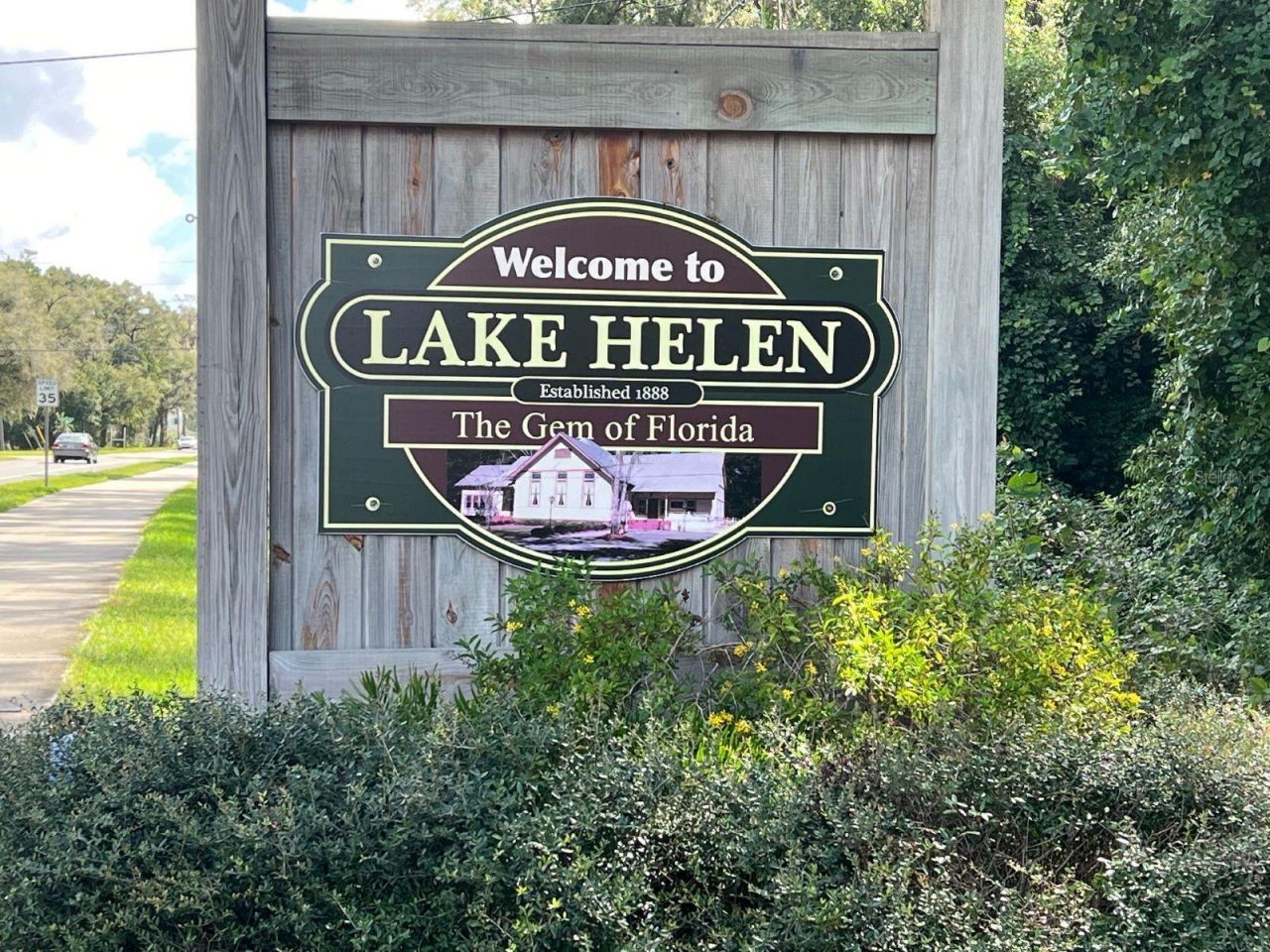 261 N Lakeview Drive, Lake Helen, FL 32744 Photo