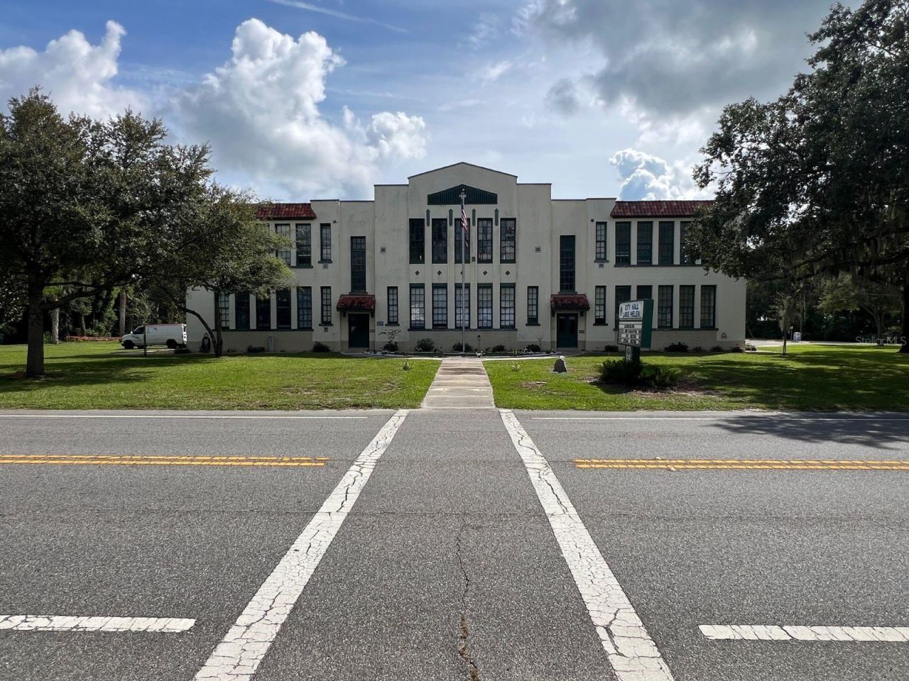 261 N Lakeview Drive, Lake Helen, FL 32744 Photo