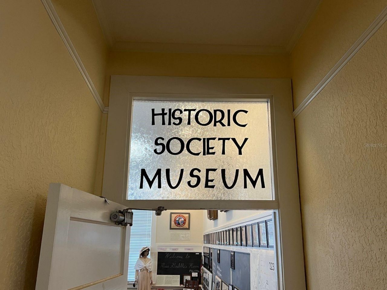 261 N Lakeview Drive, Lake Helen, FL 32744 Photo