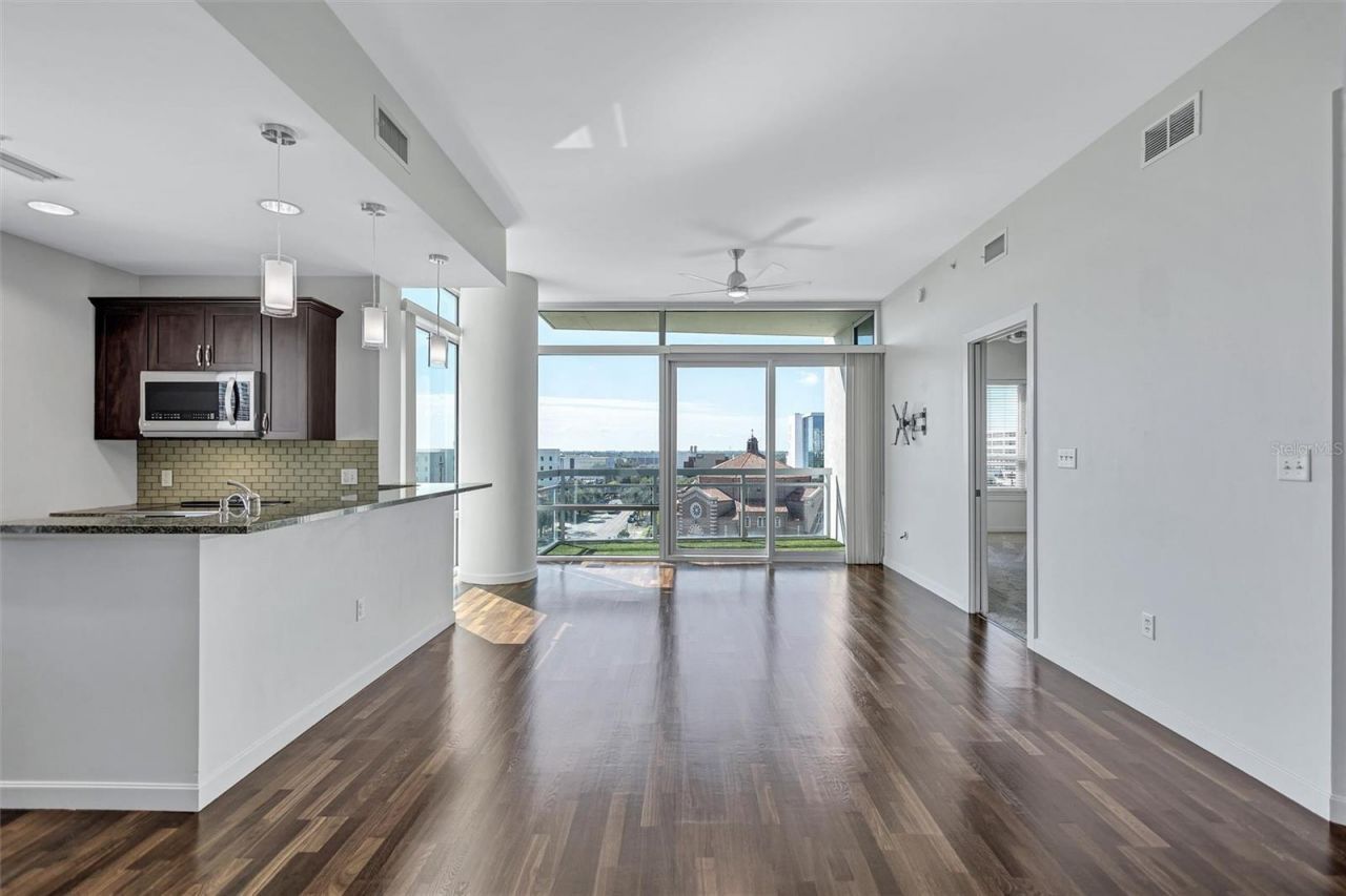 400 4th Avenue S, Unit 707, Saint Petersburg, FL 33701 Photo