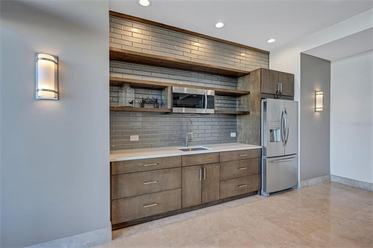 400 4th Avenue S, Unit 707, Saint Petersburg, FL 33701 Photo