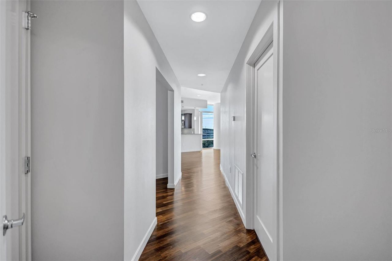 400 4th Avenue S, Unit 707, Saint Petersburg, FL 33701 Photo