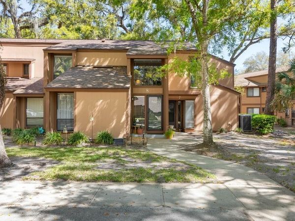 8 FAIRWAYS CIRCLE, Unit 8, PALM COAST, FL 32137